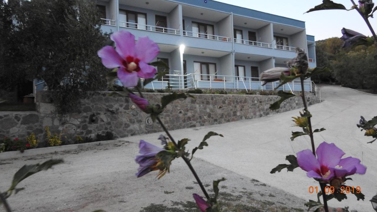 Assos Nazan Motel Restoran Beach Sokakagzi Extérieur photo